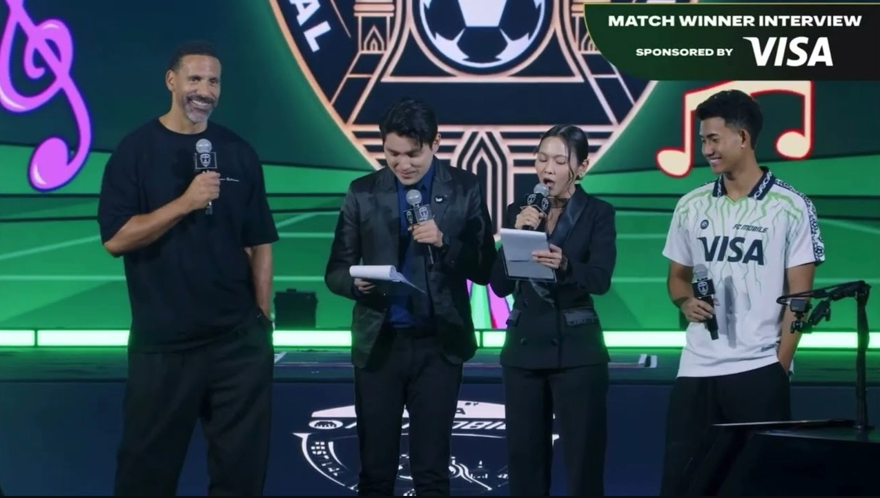 Entrevista de Rio Ferdinand en el festival de Bangkok de FC Mobile